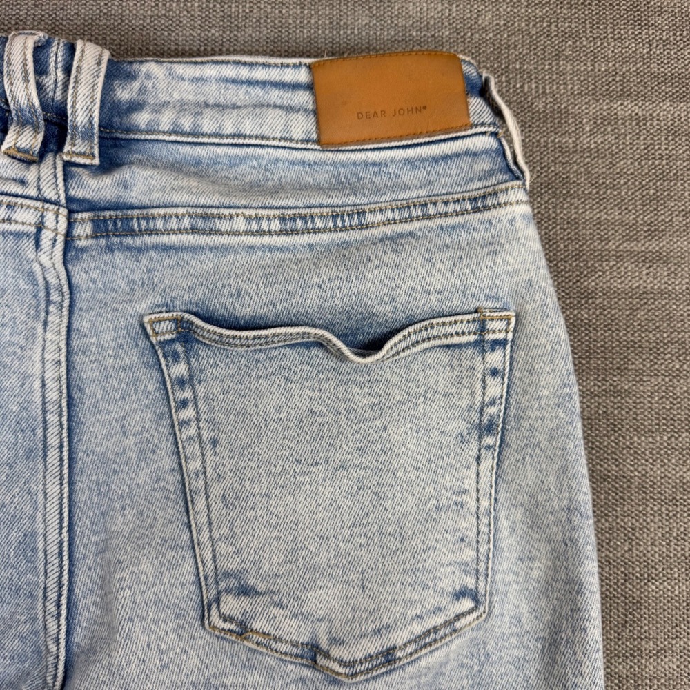 Dear John Denim Women's Size 28 Light Acid‎ Wash Straight Leg Crop Jeans Stretch - Picture 10 of 10